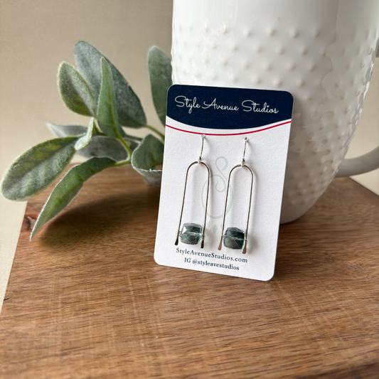 Green quartz cube framed in a sterling silver upside U wire frame by Style Avenue Studios